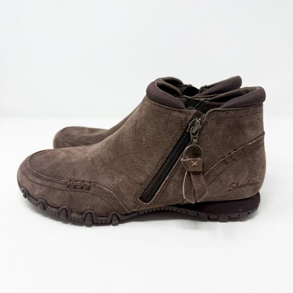 NWOB Skechers Brown Suede Flat Ankle Boots Women's Size 7 Relaxed Fit Side Zip - Picture 3 of 10